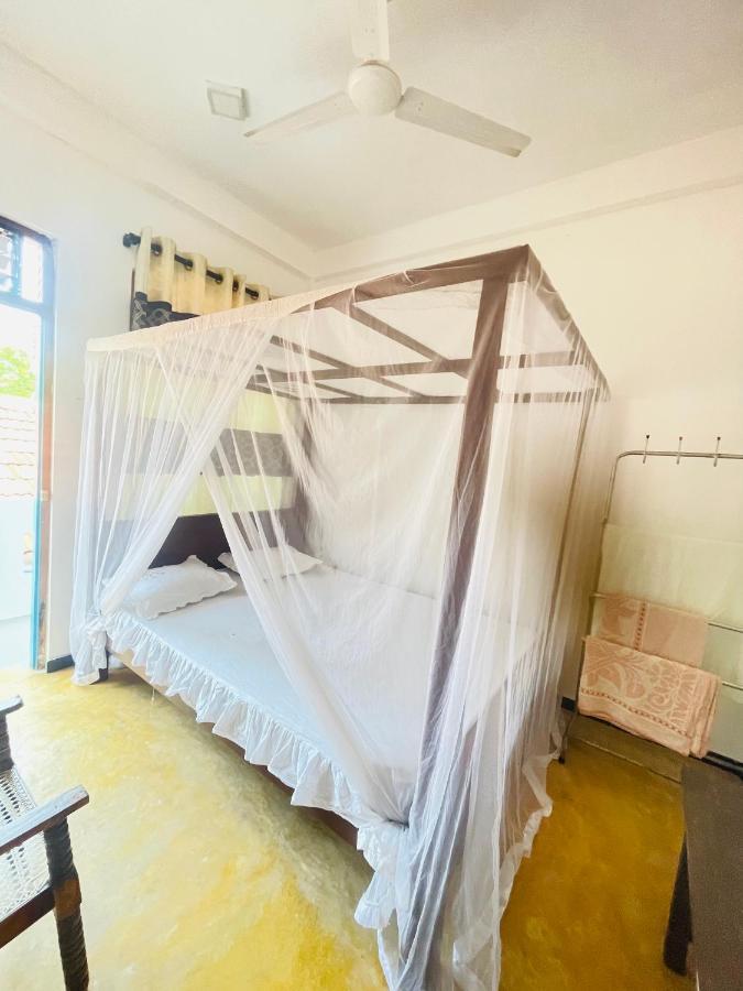 טנגלה Chithra Homestay מראה חיצוני תמונה