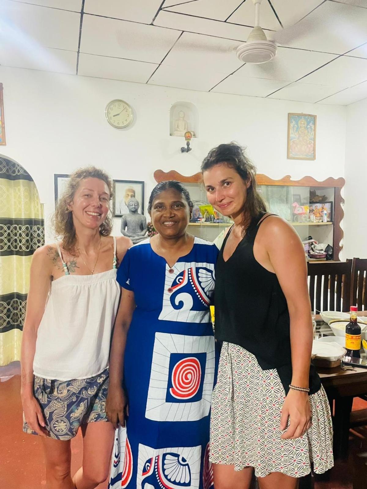 טנגלה Chithra Homestay מראה חיצוני תמונה