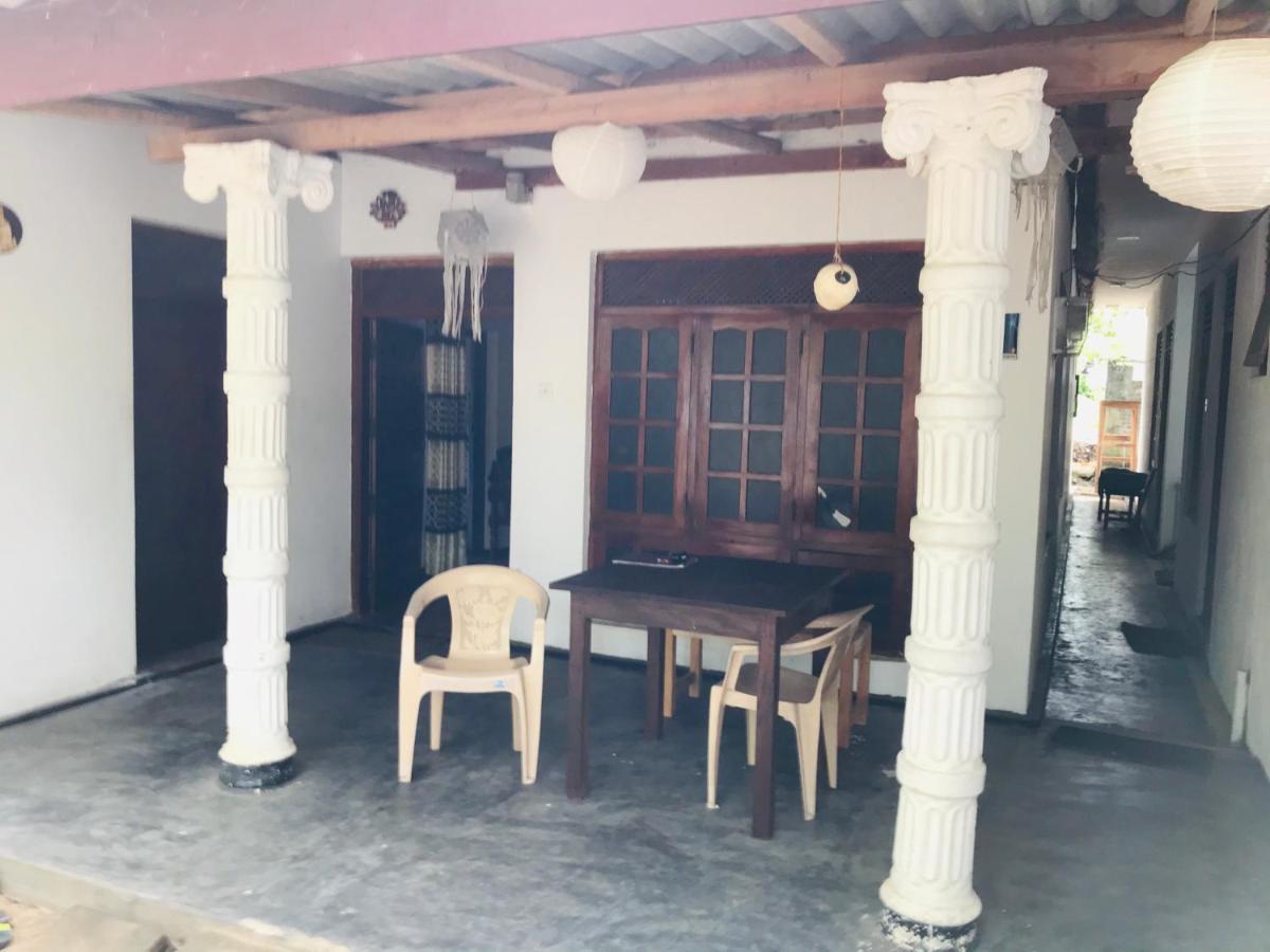 טנגלה Chithra Homestay מראה חיצוני תמונה