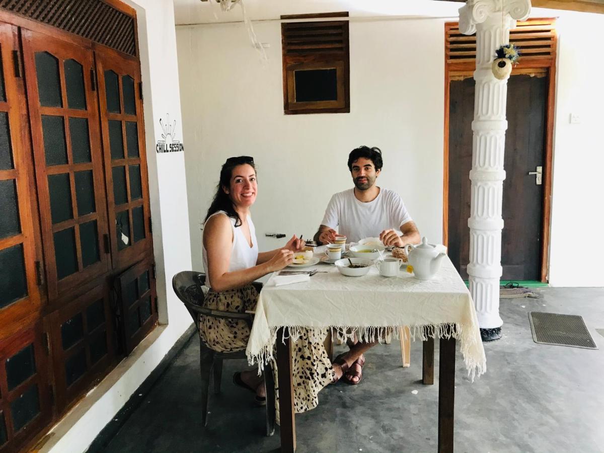 טנגלה Chithra Homestay מראה חיצוני תמונה